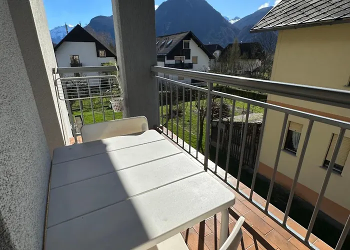 Apartment With Balcony Hisa Brdo 48