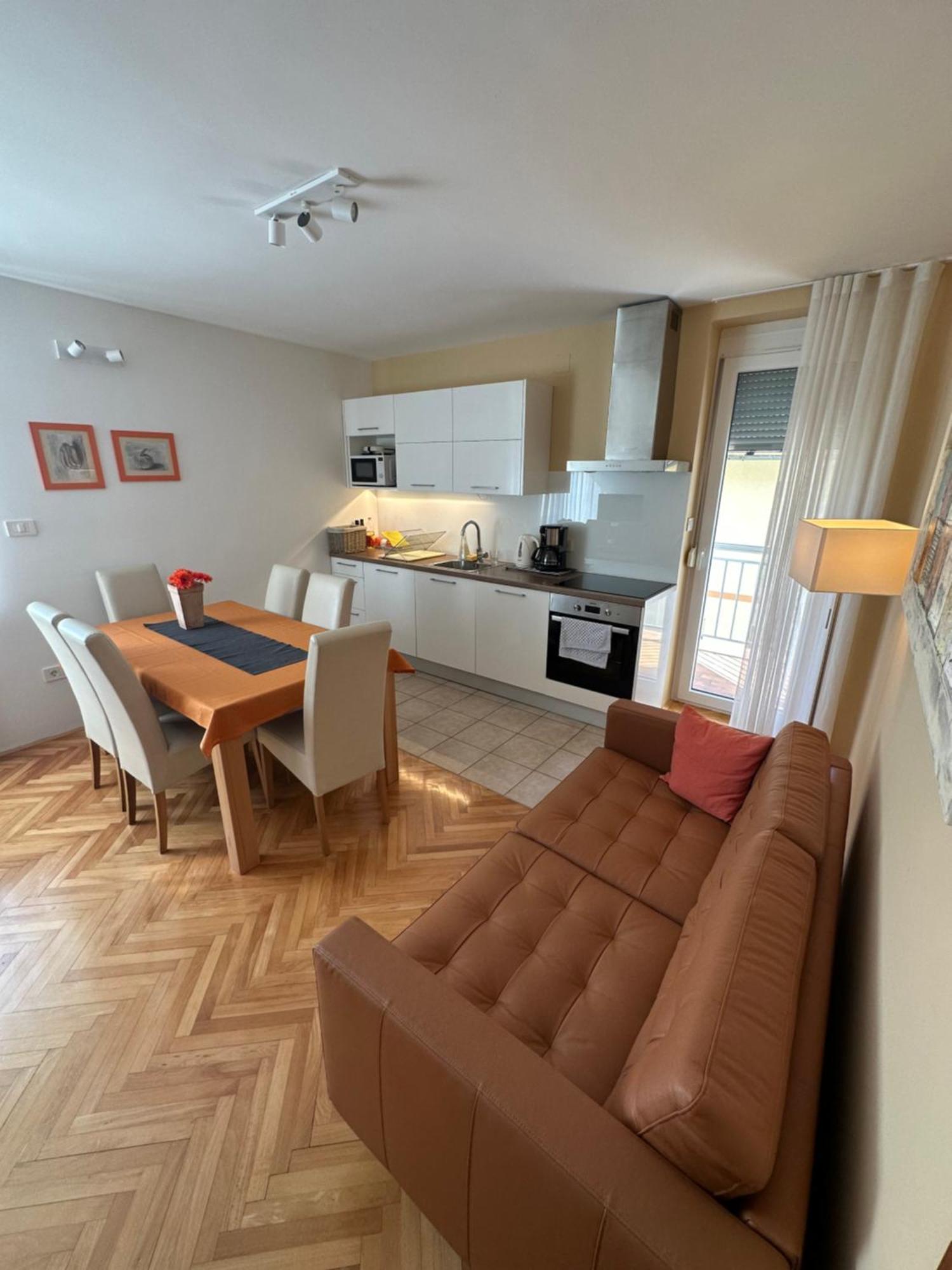 With Balcony Hisa Brdo 48 Apartment